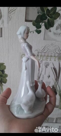 Фарфоровые статуэтки девушка с гусями гдр редкая