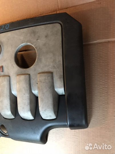 Декоративная накладка двигателя VW Passat B6