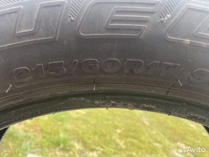 Bridgestone Dueler H/L 215/60 R17