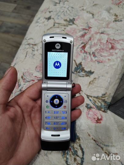 Motorola W375