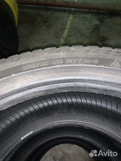 Pirelli Winter Sottozero 3 245/45 R19 102