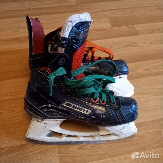 Хоккейные коньки bauer