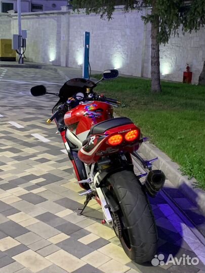 Yamaha R-6