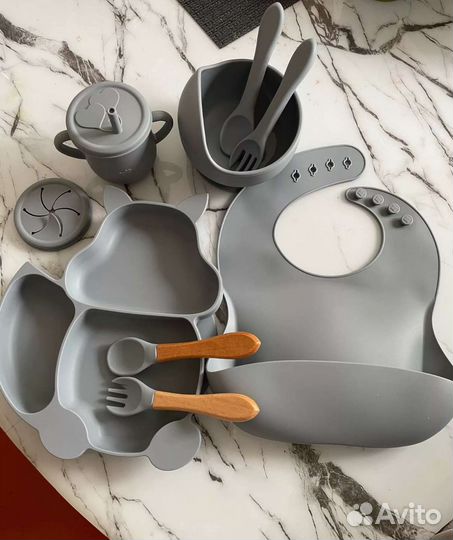 Детская посуда из силикона с присосками