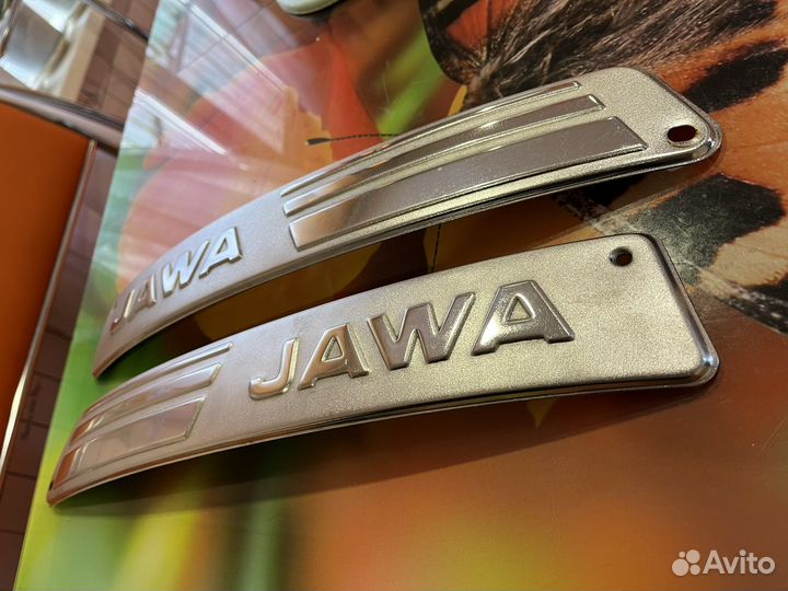 Эмблемы бака Ява 634/638