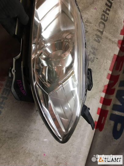 Фара передняя левая honda edix