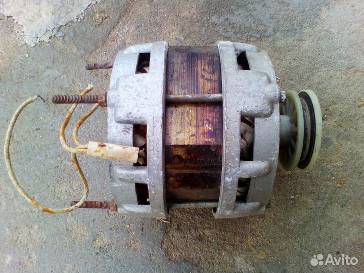 Двигатель от стиральной машины
