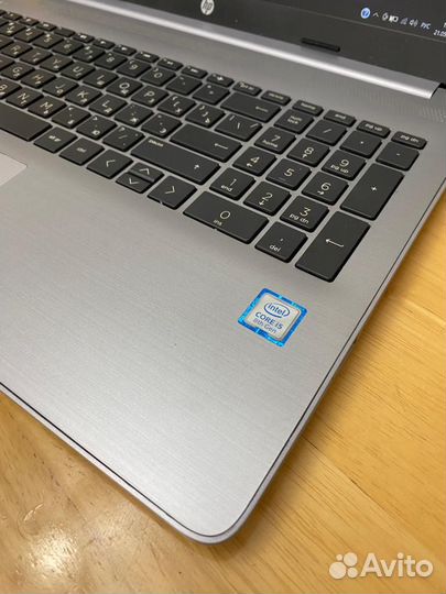 Ноутбук HP 250 g7