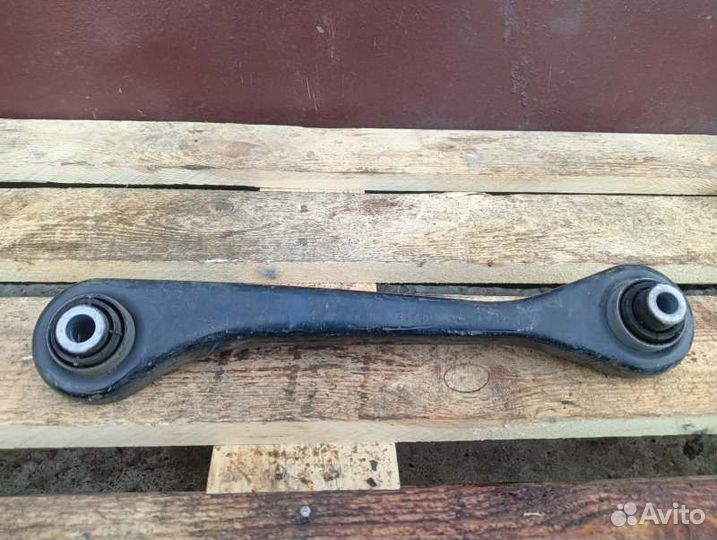 Рычаг задний левый Volkswagen Passat B7 1.4 caxa
