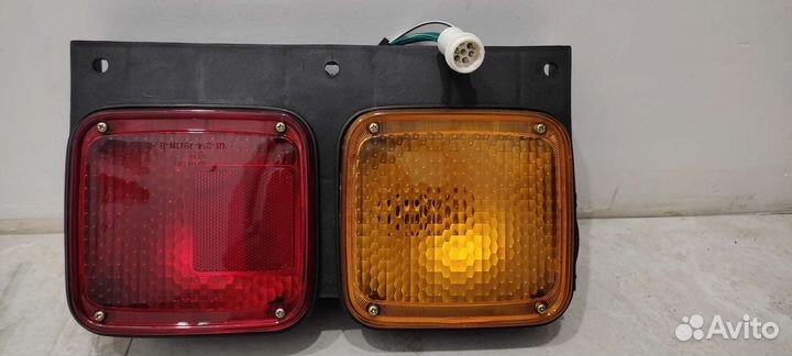 Фонари задние