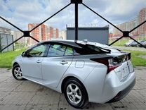 Toyota Prius 1.8 CVT, 2019, 79 008 км, с пробегом, цена 2 350 000 руб.