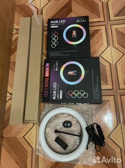 Кольцевая лампа RGB 10