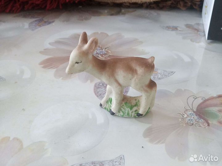 Статуэтка Оленёнок