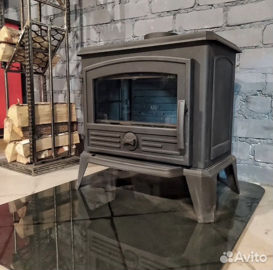 Печь-камин чугунная для дома
