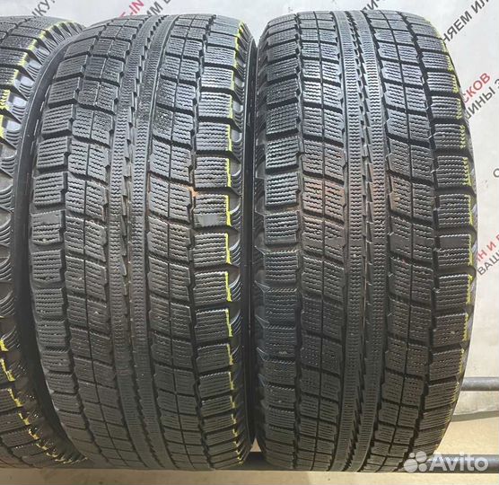 Maxxis MA-STL Presa Ice 215/55 R17 93L