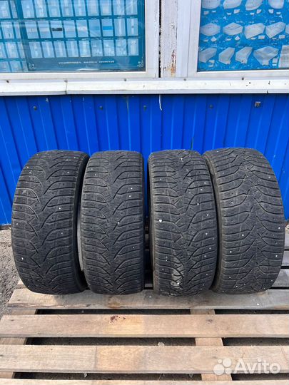 Bridgestone Blizzak Spike-02 235/45 R18