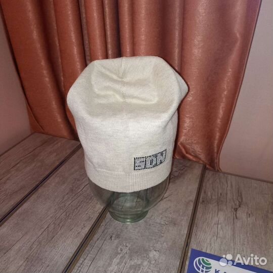 Шапка женская вязаная