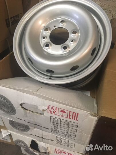 Диски новые R15 на Mercedes-benz Sprinter 903