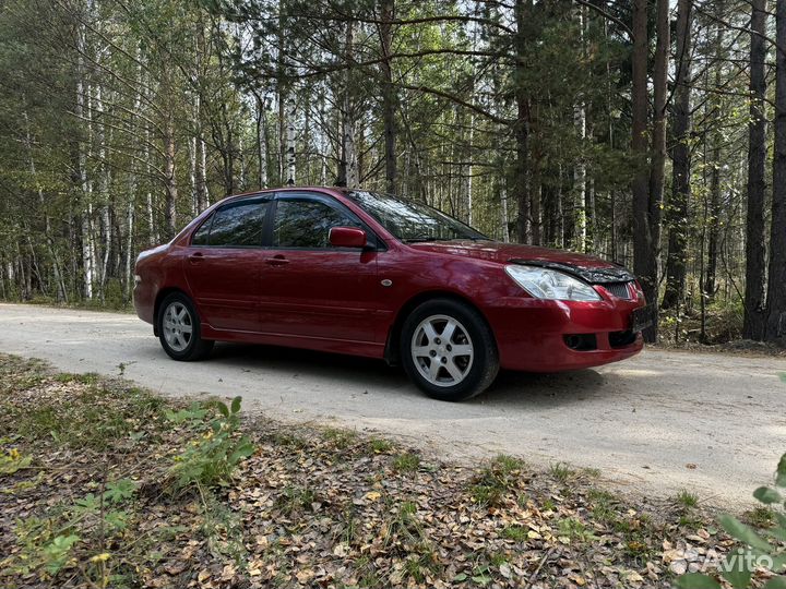 Mitsubishi Lancer 1.6 AT, 2005, 272 000 км