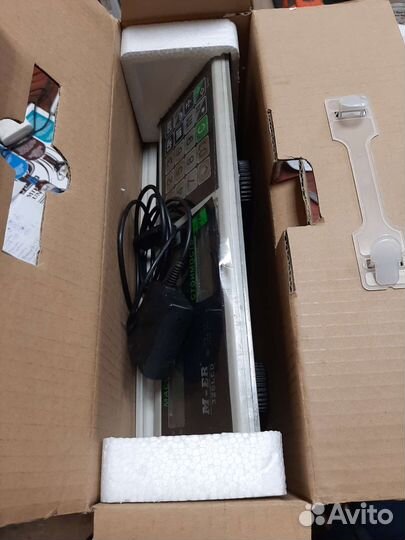 Весы электронные M-ER 326