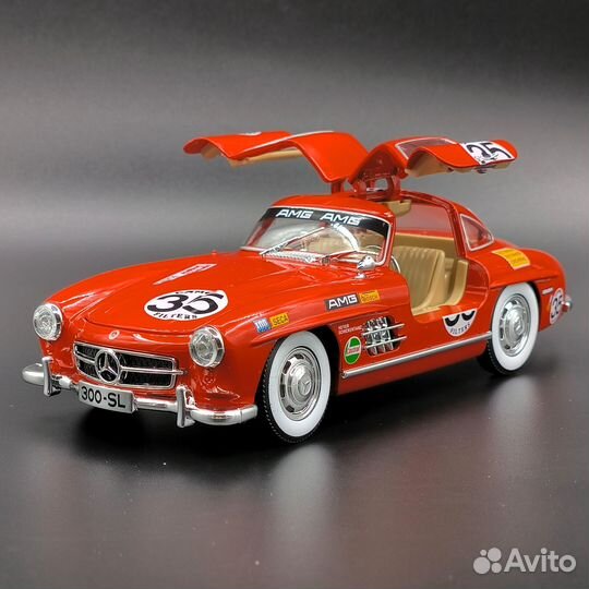 Модель Mercedes-Benz 300 SL с световыми и звуковым