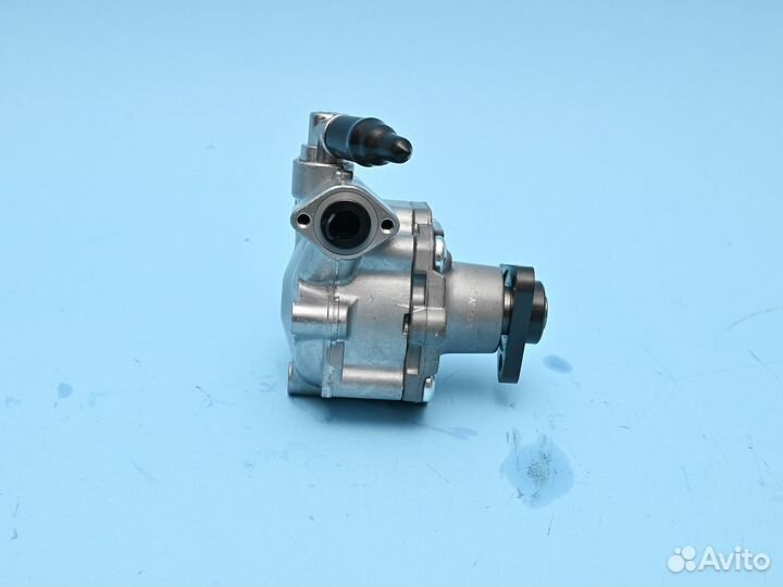 Насос гур VAG Volkswagen Touareg 7P6422154B