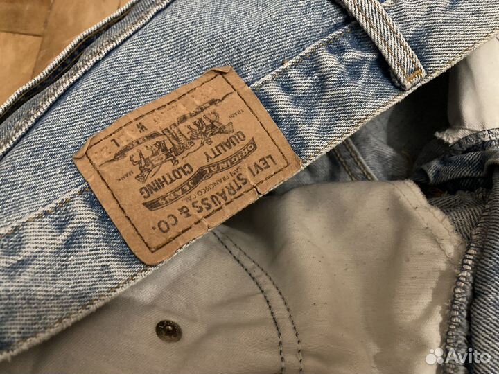 levis 811