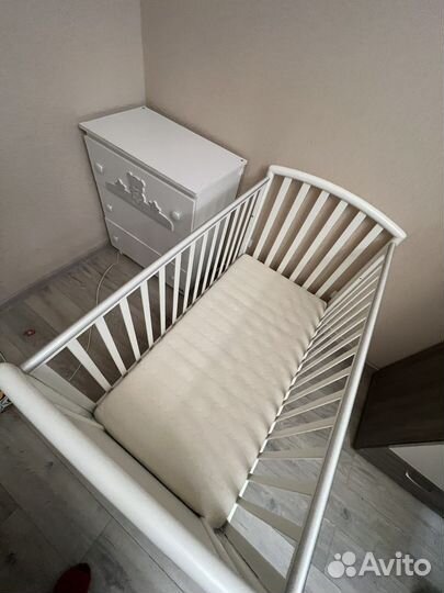 Детская кроватка и комод Pali