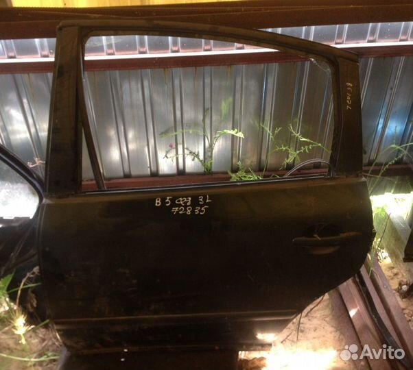 Дверь задняя левая Пассат В5 (седан)