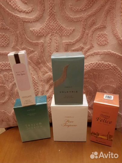 Парфюмерия, гели для душа, шампуни, косметика