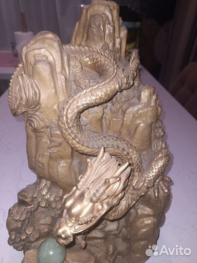 Дракон. Китай. Статуэтка
