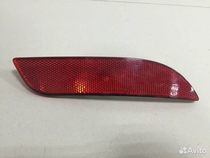 Отражатель в бампер задний правый LADA Priora 2007