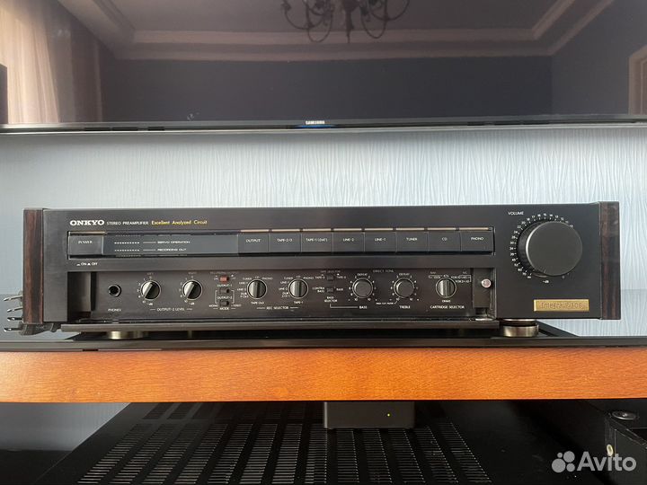 Предварительный усилитель Onkyo Integra P-308