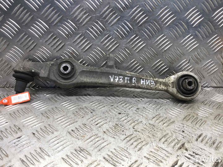 Рычаг передний правый Volkswagen Passat 4d00407155