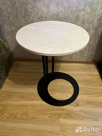 Стол мраморный круглый