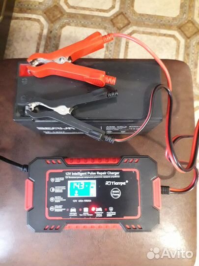 Автомобильное зарядное устройство 12В 6А.Новое