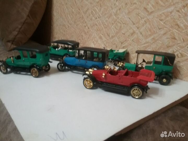 Модели из коллекции Руссобалт