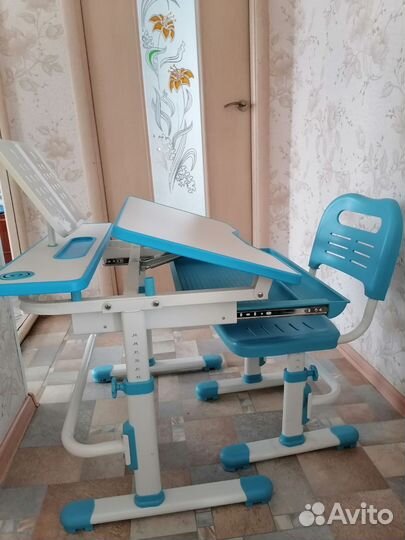 Растущая парта и стул бу