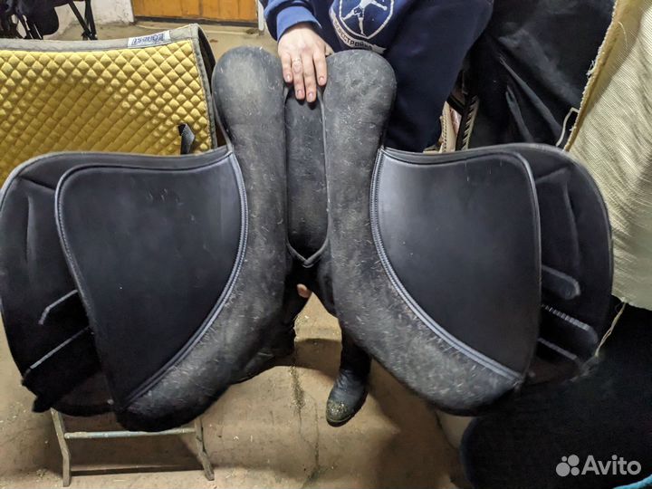 Седло для лошади универсальное