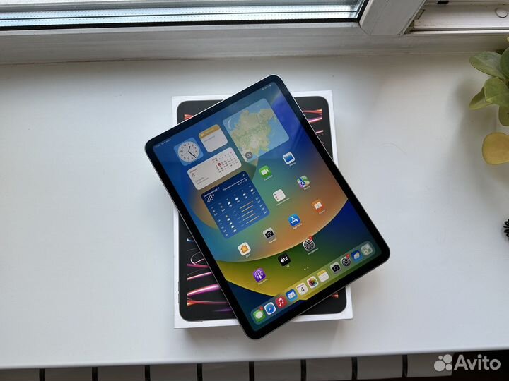 iPad Pro 11 M2 2022 Wi-Fi 128Gb (3 месяца)