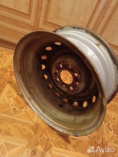 Штампованный диск r13