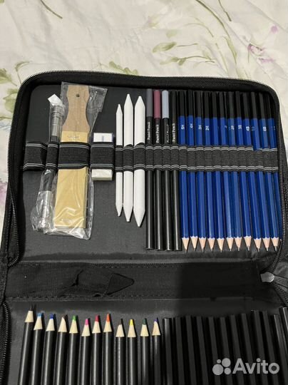 Набор для рисования. 72 предмета. новый