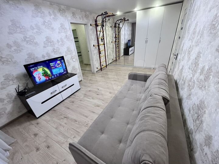 4-к. квартира, 75 м², 2/9 эт.