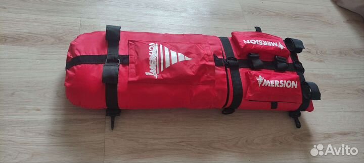 Перчатки, носки, плотик