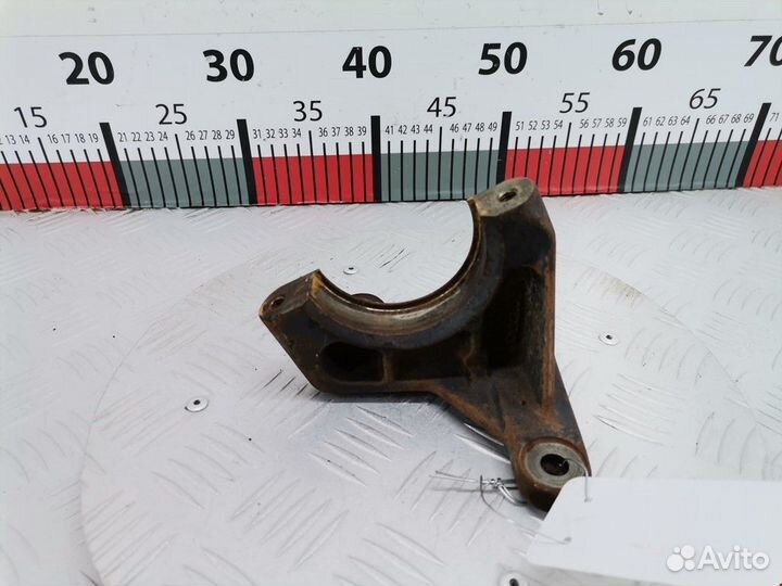 Кронштейн полуоси Volvo S60 2002 9143465