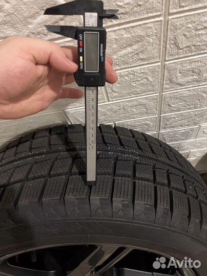 Новые Зимние колеса в сборе 235/50 R18