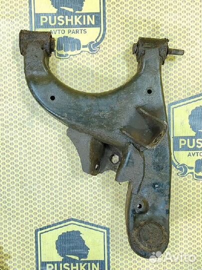 Рычаг задний нижний правый Nissan Pathfinder