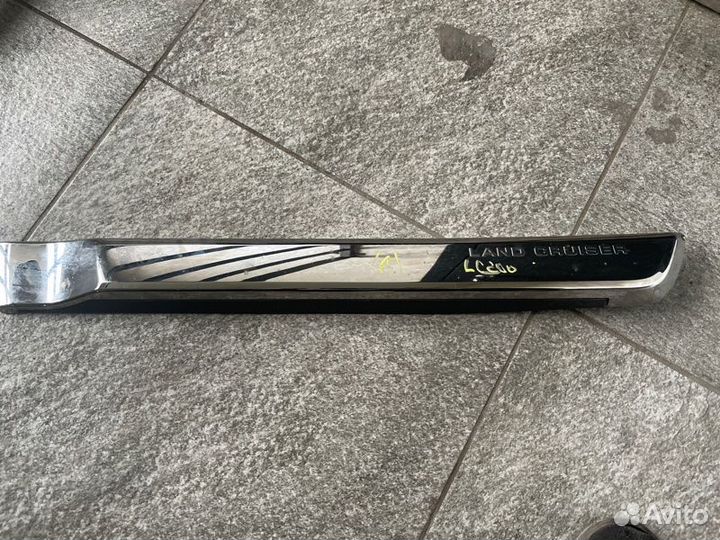 Молдинг двери Toyota Land Cruiser 200 4.5 дизель
