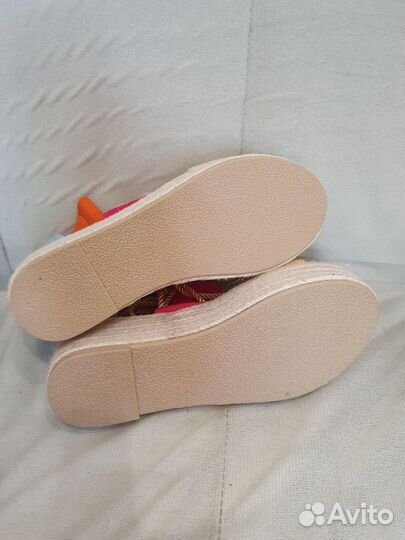Босоножки женские 37 размер, новые