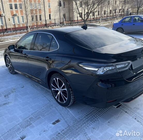 Toyota Camry 2.5 AT, 2020, 50 000 км